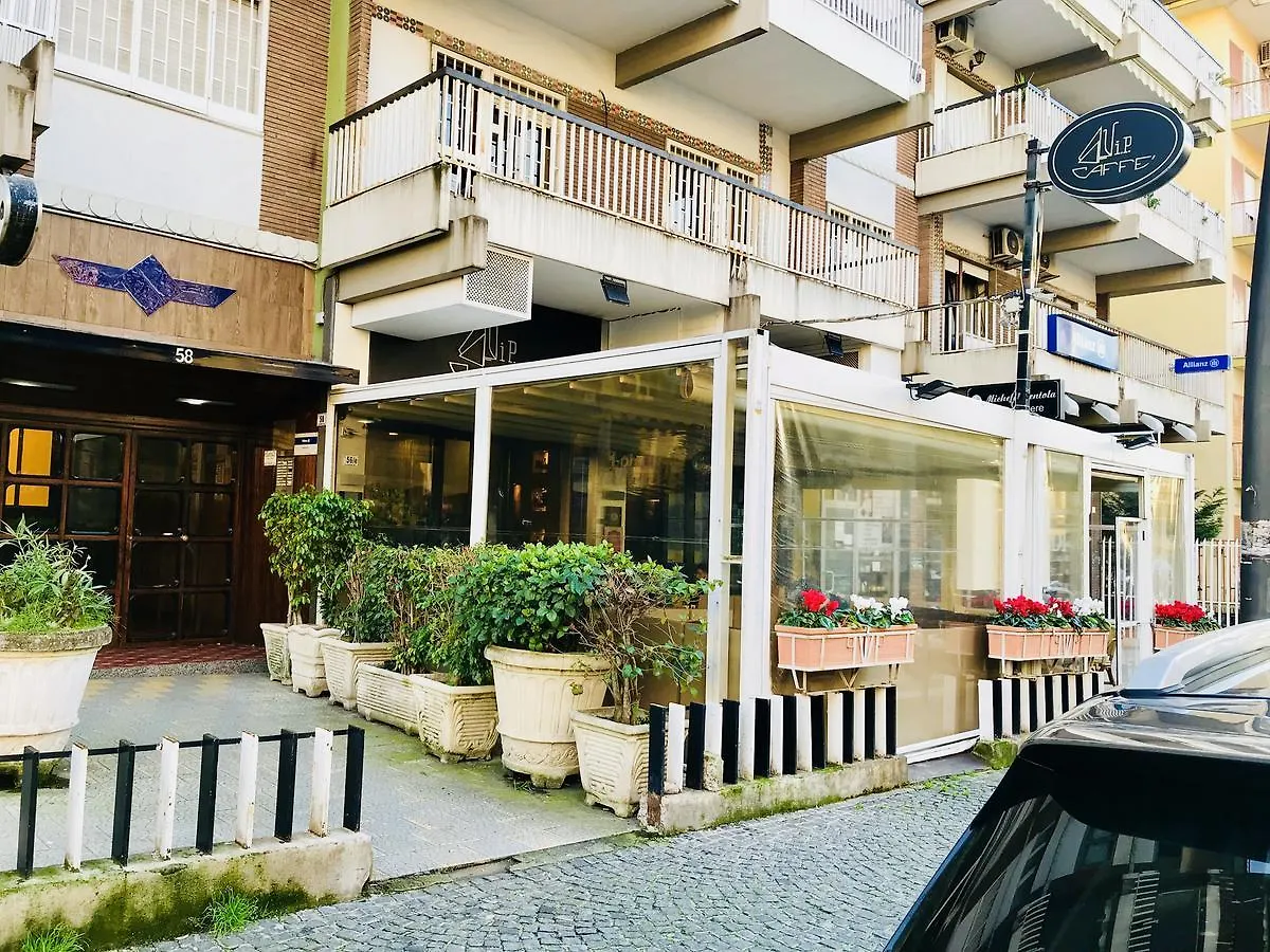 Alex'S Home Portici 0*,  Italia