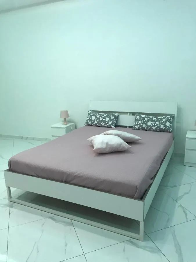 Alex'S Home Portici 0*,  Italy